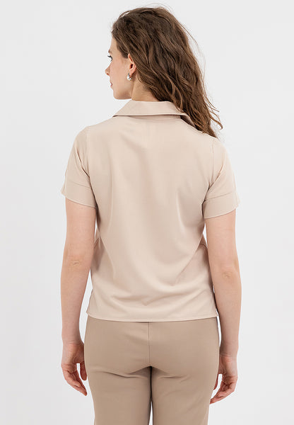 Krizia Collared V-Neck Blouse Top with Decorative Necklace