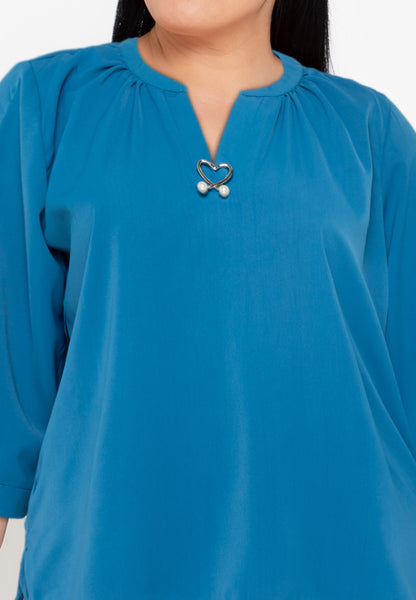 Divina Plus Size V-Neck Detachable Brooch Pin Blouse Top