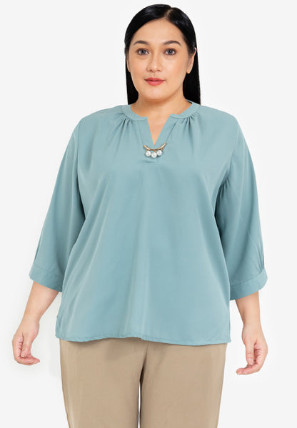 Divina Plus Size V-Neck Detachable Brooch Pin Blouse Top