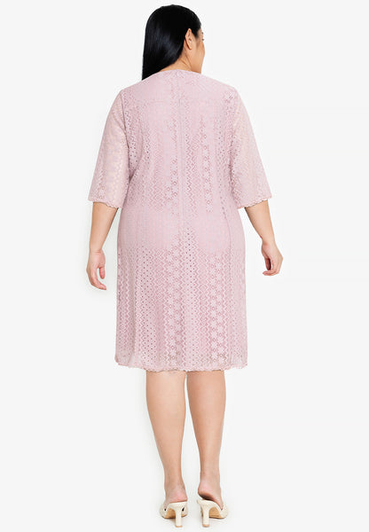 Plus Size Premium Lace Long Sleeve Formal Dress