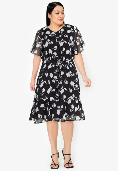 Divina Plus Size V-Neck Printed Shift Dress