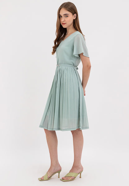 V-Neck Belted Electric Pleats Skirt Dress