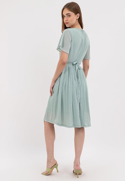 V-Neck Belted Electric Pleats Skirt Dress
