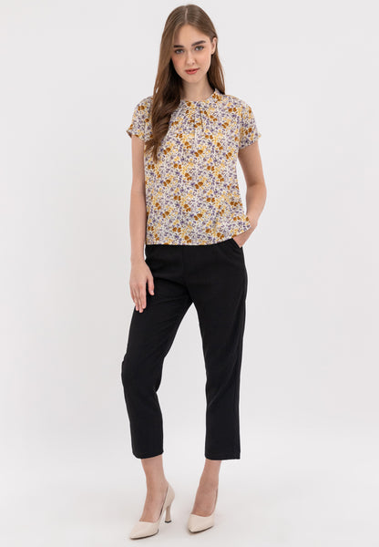 Straight Leg Cut Pants with Two Functional Side Pockets