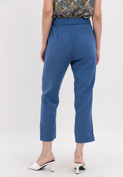 Straight Leg Cut Pants with Two Functional Side Pockets