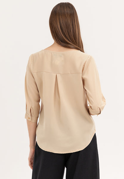 Krizia 3/4 Long Sleeve Blouse With Neck Detail