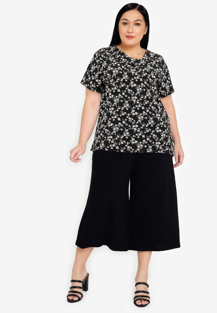 Divina Plus Size Decorative Ruffle Neckline Floral Print Blouse Top