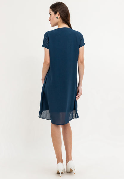 Krizia Premium Overlay Shift Dress with Detatchable Chain Necklace